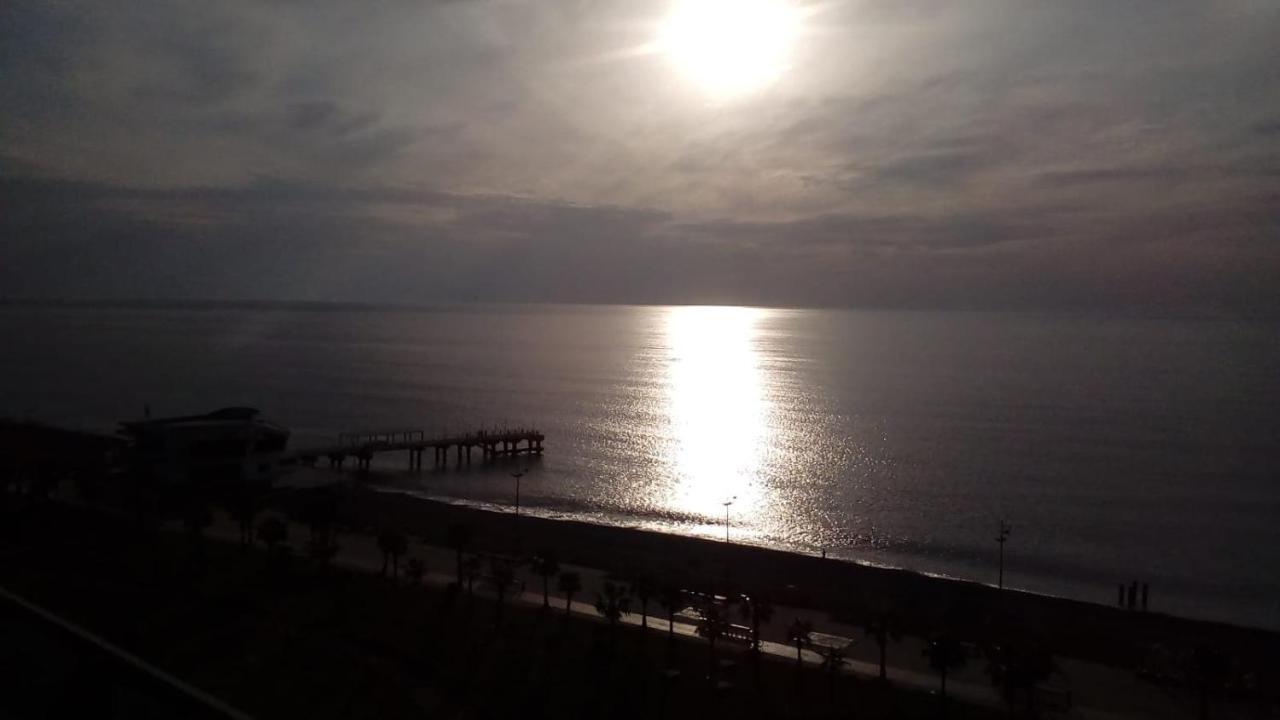 Batumi Beach Tower Kültér fotó